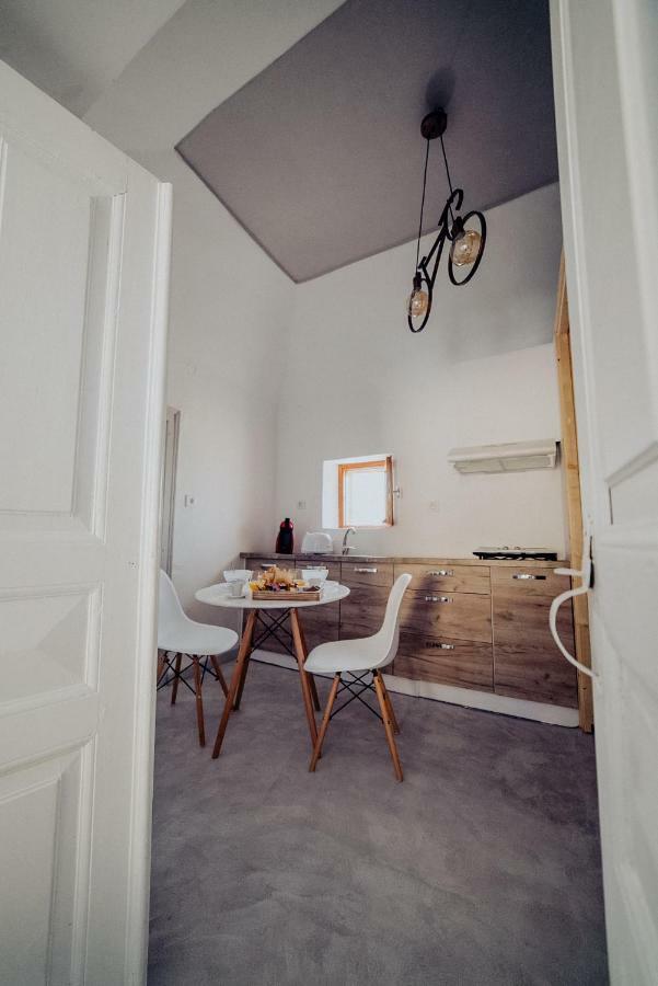 Pueblo Viejo Suites คามารี ภายนอก รูปภาพ
